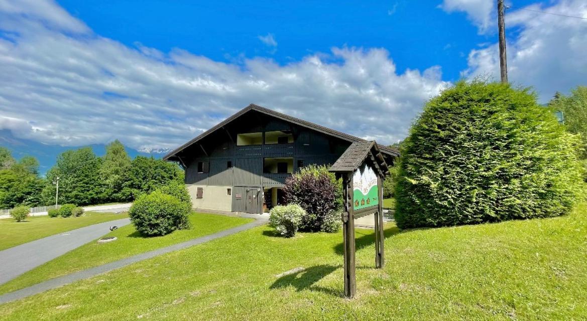 Renove Avec Terrasse Sud Idealement Situe * Combloux