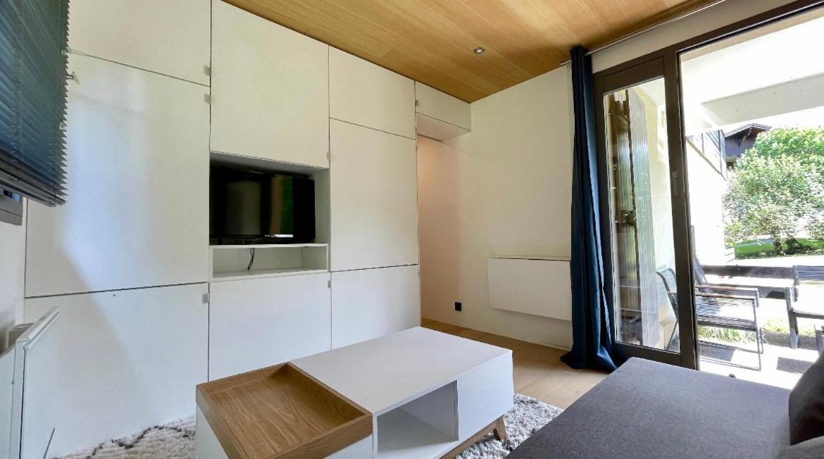 Apartment Renove Avec Terrasse Sud Idealement Situe *